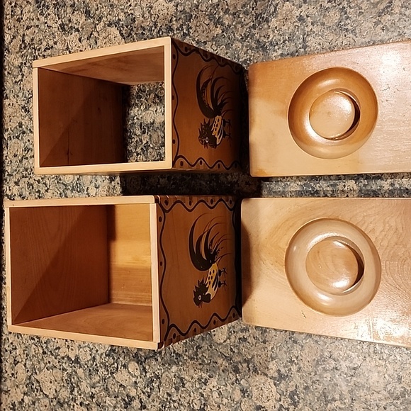 Vintage Rooster Nesting Box Canisters, Set of 2 - Picture 2 of 7